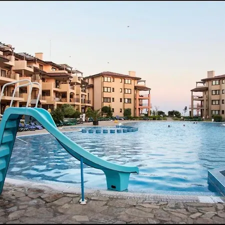 Summer Kaliakria شقة